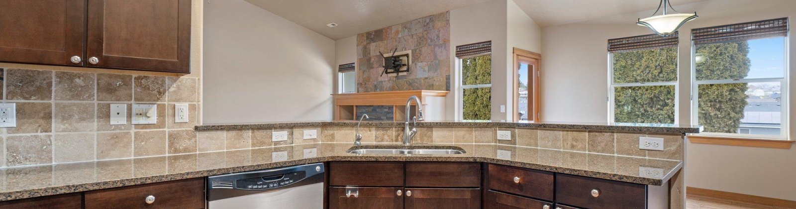 Indian Ridge Dr, Pasco, Washington 99301, 4 Bedrooms Bedrooms, ,3 BathroomsBathrooms,Site Built-owned Lot,For Sale,Indian Ridge Dr,279974