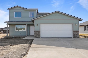 Franklin St, Connell, Washington 99326, 4 Bedrooms Bedrooms, ,3 BathroomsBathrooms,Site Built-owned Lot,For Sale,Franklin St,280115