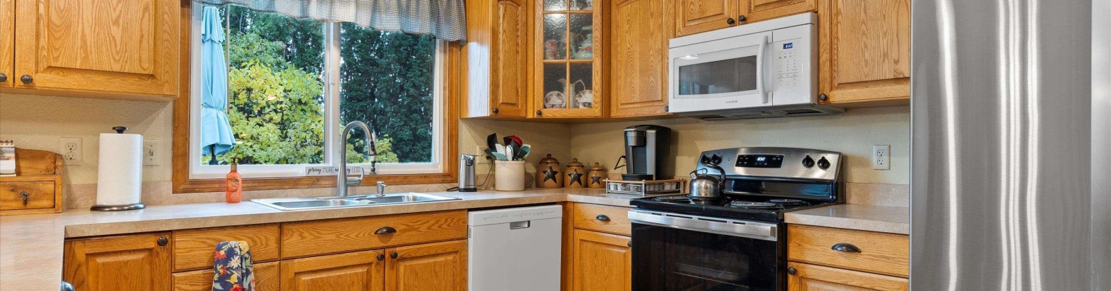 Scoon Rd, Sunnyside, Washington 98944, 4 Bedrooms Bedrooms, ,3 BathroomsBathrooms,Site Built-owned Lot,For Sale,Scoon Rd,280168