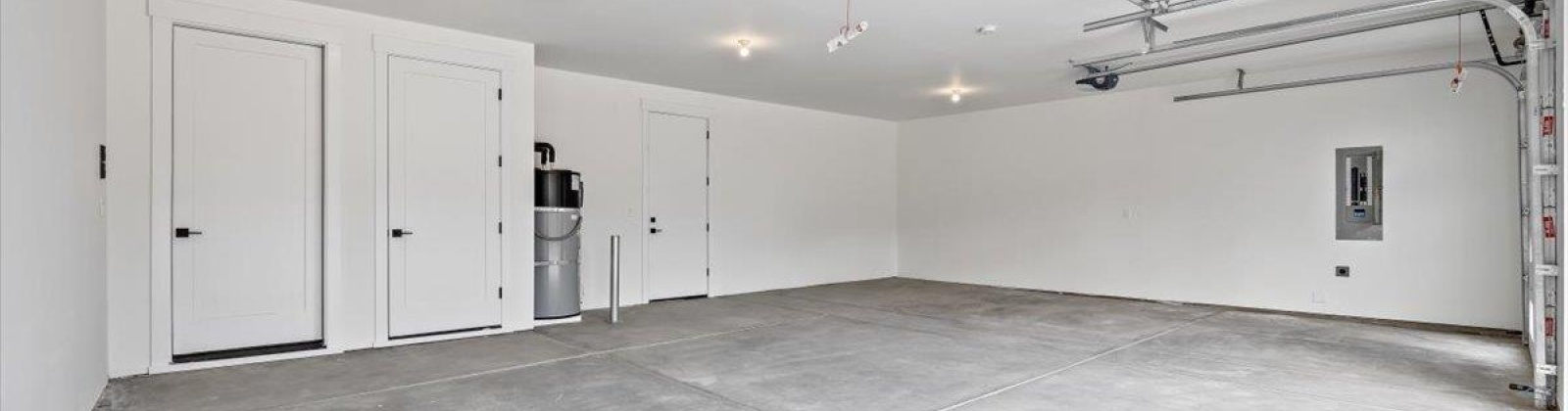 19th Ave, Kennewick, Washington 99337, 3 Bedrooms Bedrooms, 0 ,3 BathroomsBathrooms,Houses,For Sale,19th Ave,0,280162
